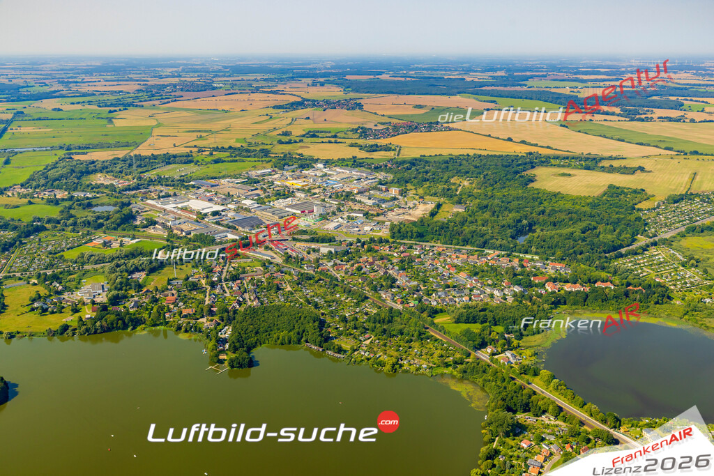 Luftbild Vs Google Maps  Görries  Schwerin -Das Luftbild wurde 2025 vom UL-Flugzeug heraus erstellt ( keine Drohnenluftbilder ) - Hochauflösende Luftaufnahme -Nicht vergleichbar mit Google Maps oder Satelittenbilder- Die Geschenkidee !Mit Lizenz und Bildrechte bestellbar