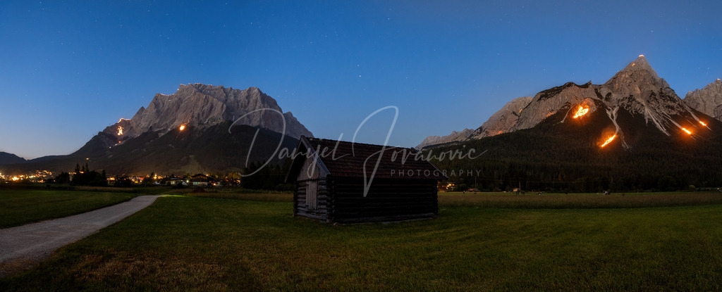 Bergfeuer | Sonnwend Bergfeuer in der Tiroler Zugspitz Arena