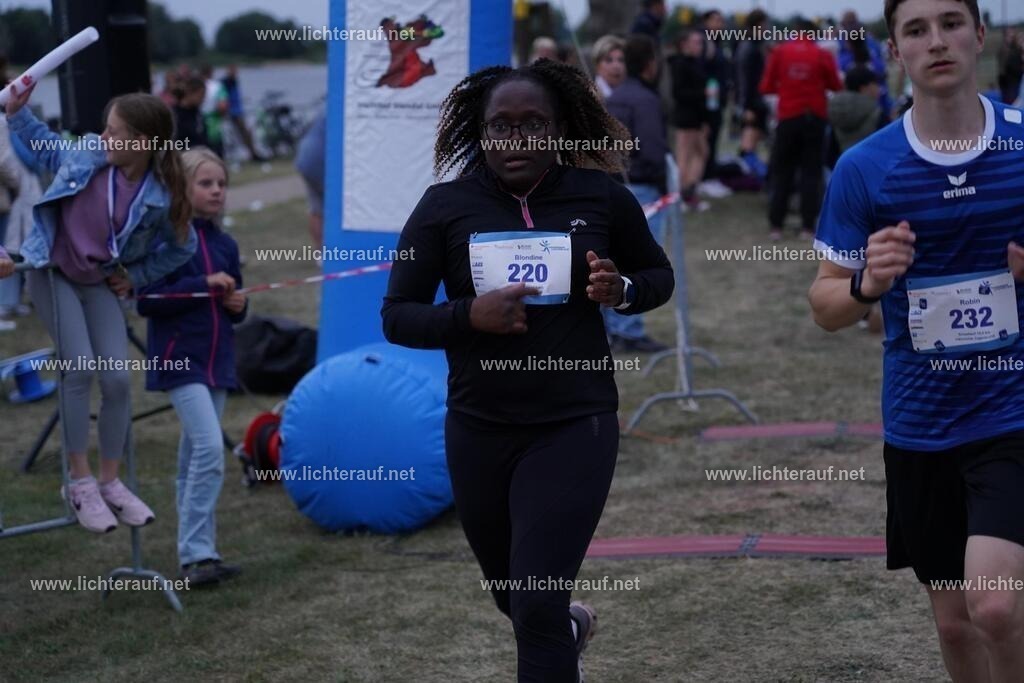 DSC05359 | Lichterlauf  - Realized with Pictrs.com