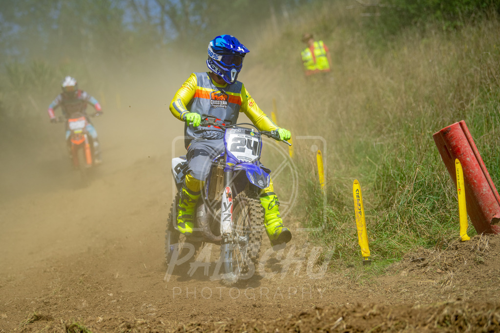 2Ex (148) | Paeschuphoto Shop - Wer nicht sucht der auch nicht findet.Ob Motocrossbilder oder von einem besuchtem Spiel, Hauptsache Action. - Realisiert mit Pictrs.com