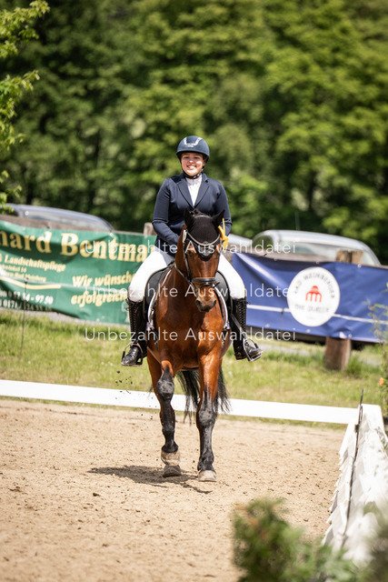 Bad_Meinberg_05923 | saradresslerfotografie - Realisiert mit Pictrs.com