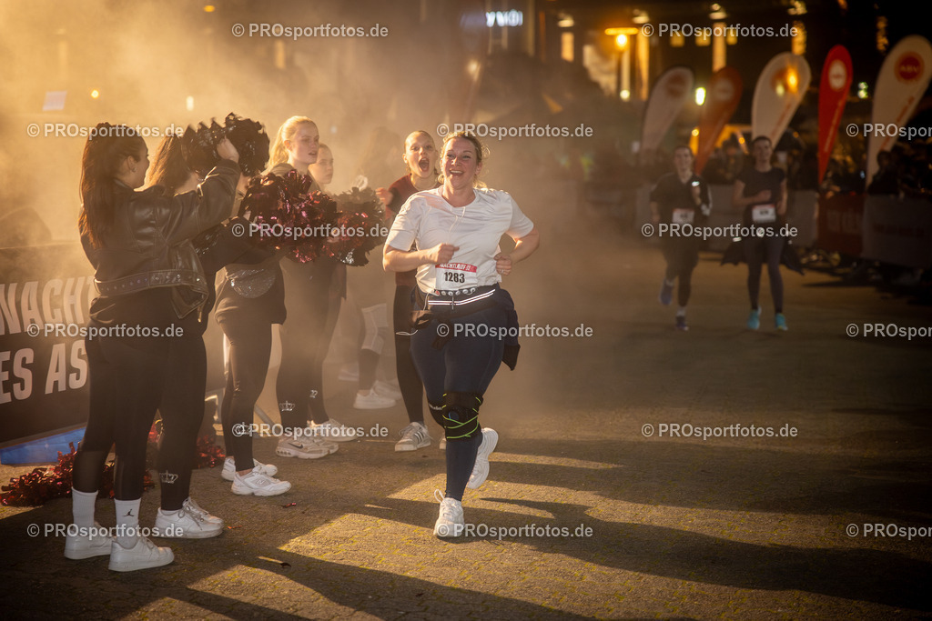 21. ASV Nachtlauf; Koeln, 08.05.24 | Impressionen vom 21. ASV Nachtlauf am 08.05.24 am Tanzbrunnen in Koeln. Foto: BEAUTIFUL SPORTS/Axel Kohring
