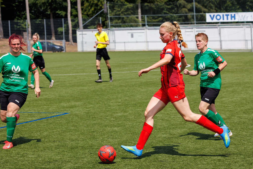 FCHTVS_260531_7601 | 1.FC Heidenheim 1846 II vs. TV Steinheim, Fußball, Frauen, Bezirksliga, 2025/2026, Meisterrunde, 5. Spieltag, 31.05.2026 in Heidenheim, Kunstrasen b. Voith-Arena West(Foto: Michael Bulling) - Realisiert mit Pictrs.com