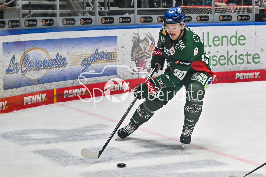 Augsburger Panther - Löwen Frankfurt | am Puck Cody KUNYK (Augsburger Panther 20) / Einzelfoto / Freisteller beim match zwischen den Augsburger Panthern und den Löwen Frankfurt am 8. Spieltag der Penny DEL im Curt Frenzel Stadion am 19.10.2025