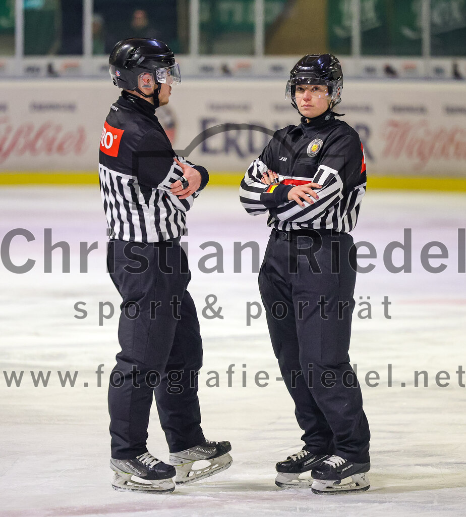 2025-12-23_120_TSV_Erding_gegen_Heilbronner_Falken | Erding, Deutschland, 23.12.2025:Eishockey, Oberliga Süd 2025 / 2026, 29. Spieltag, TSV Erding gegen Heilbronner Falken, Endergebnis: 5:4Foto: Christian Riedel / fotografie-riedel.net