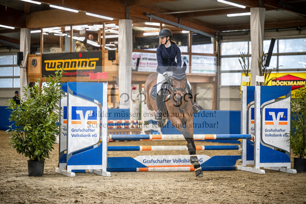 DOS_1028 | Entdecke hochwertige Reitturnierfotos von Foto Oger. Professionell, emotional und authentisch – jetzt Lieblingsmomente im Shop bestellen.Deutschlandweite Turnierfotografie. - Realisiert mit Pictrs.com