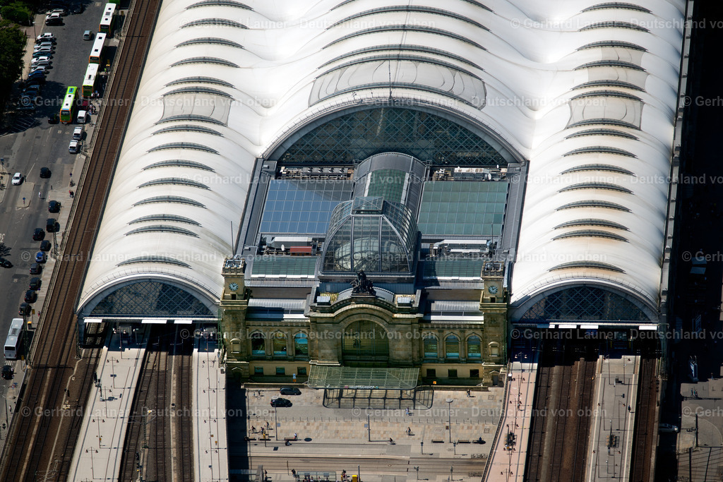 3803695 | Fassade des Hauptbahnhof, Dresden