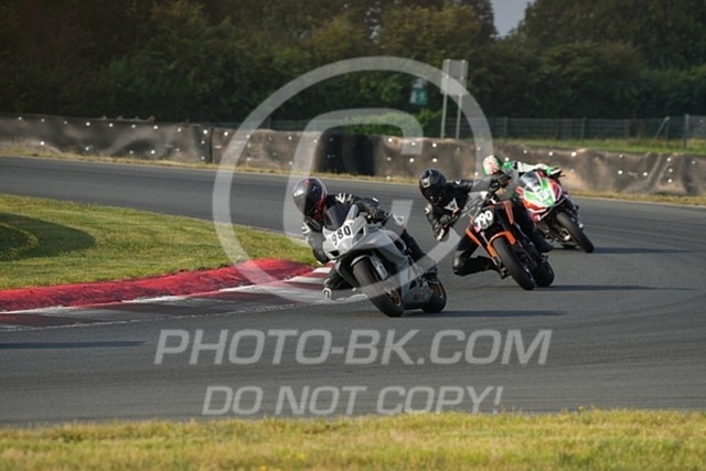 2024_08_15_PBK_13339 | Sportfotografie; SlowMotion; Video; Rennstrecke; Hafeneger; Speer; Racing; RSE; BMW; CBO; Trackday; Motorsportarena; Hockenheimring; Brno; Most; Barcelona; Valencia