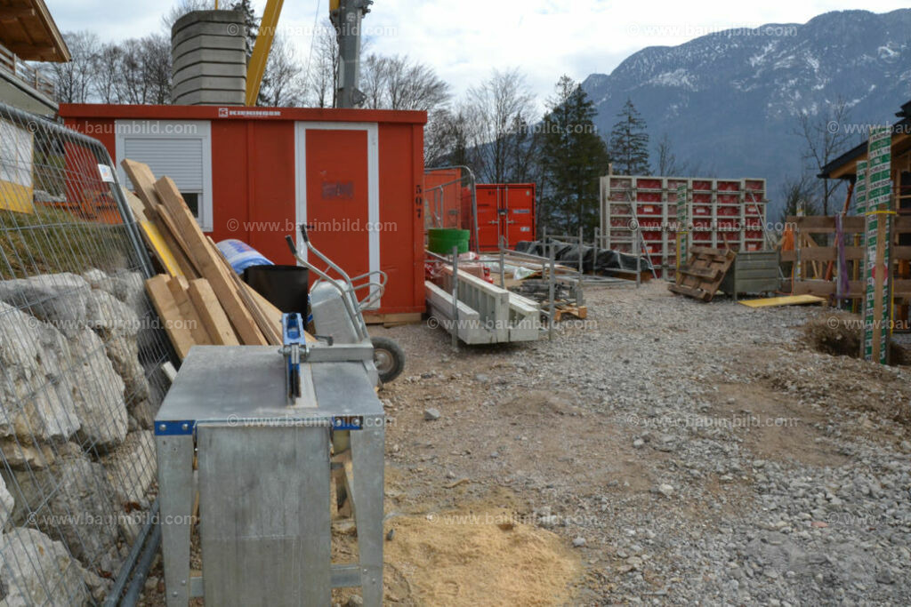 bib-lg01-baustelleneinrichtung-0169 | Nach LV-Leistungsgruppen sortierte Detailfotos über den Bau eines Hauses. Alle Hausbau-Bilder direkt vom Urheber und Autor der Website Haus-Selber-Bauen.com