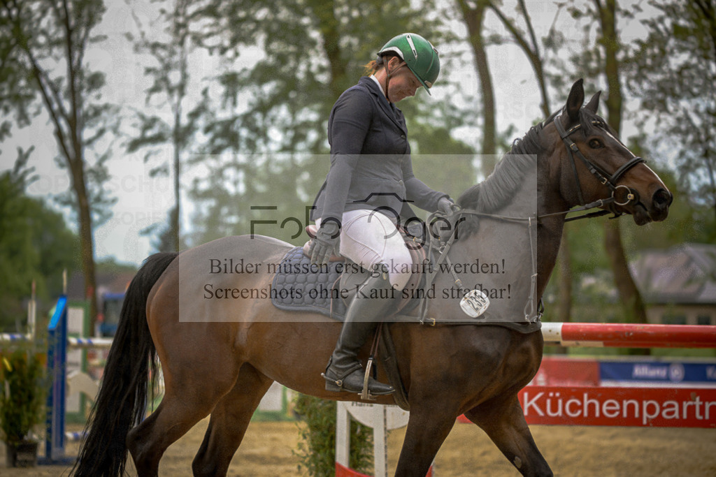 20240505-DOS_2686 | Entdecke hochwertige Reitturnierfotos von Foto Oger. Professionell, emotional und authentisch – jetzt Lieblingsmomente im Shop bestellen.Deutschlandweite Turnierfotografie. - Realisiert mit Pictrs.com