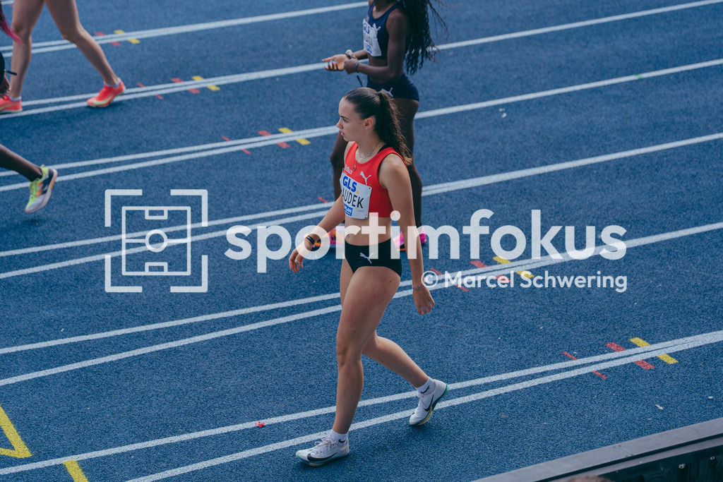 Deutsche Meisterschaften der Frauen und Männer 2026 | Jenna Haudek, LG Brillux Münster, 4x100-Meter-Staffel, Deutsche Meisterschaften der Frauen und Männer 2026, Lohrheidestadion Bochum-Wattenscheid, 26.07.2026. Foto: Marcel Schwering / sportimfokus - Realisiert mit Pictrs.com
