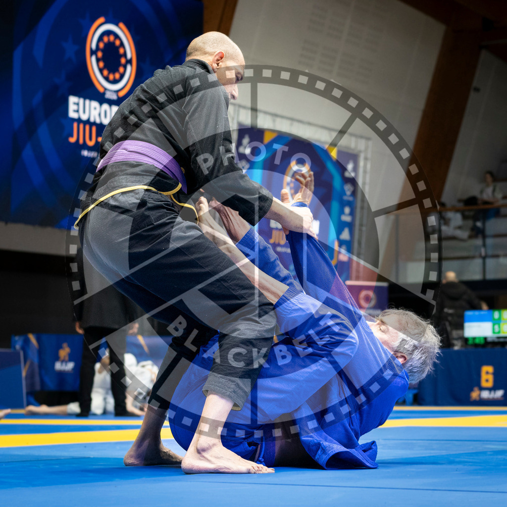 20240125PBB02673 | Fighters compete during the sixth day of the Brazilian Jiu-jitsu European Championship of the IBJJF in Paris, France, on January 25, 2024.