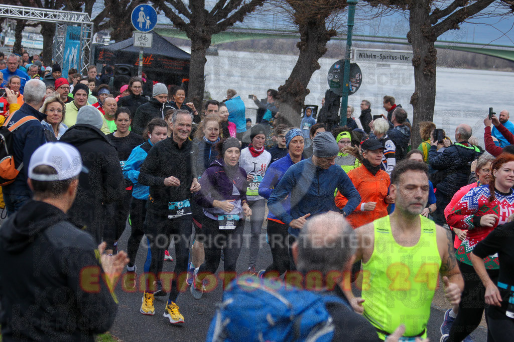 221231_1003_EV4_5940 | Sportfotografie im Rhein-Sieg Kreis, Köln, Bonn, NRW, Rheinland Pfalz, Hessen, etc. Unser Tätigkeitsfeld umfasst den Laufsport vom Volkslauf über den Marathon, Duathlon, Triathon bis zum Ultralauf wie Kölnpfad Ultra oder Schindertrail.