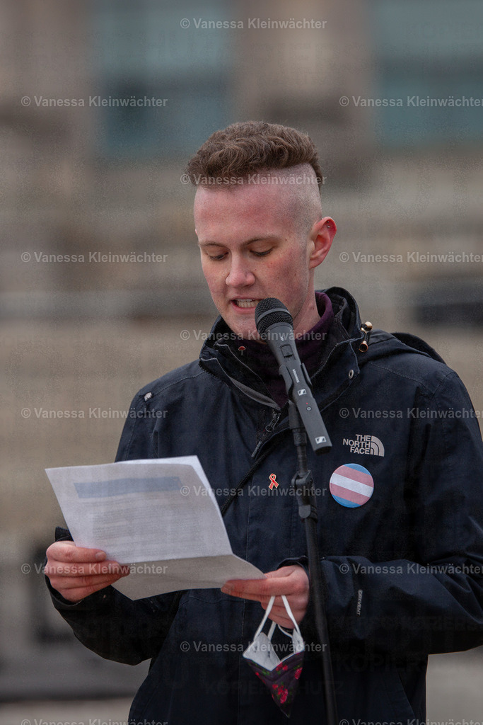  Trans Day Of Visibility Kundgebung 2022 in Berlin | Vanessa Kleinwächter - Realisiert mit Pictrs.com
