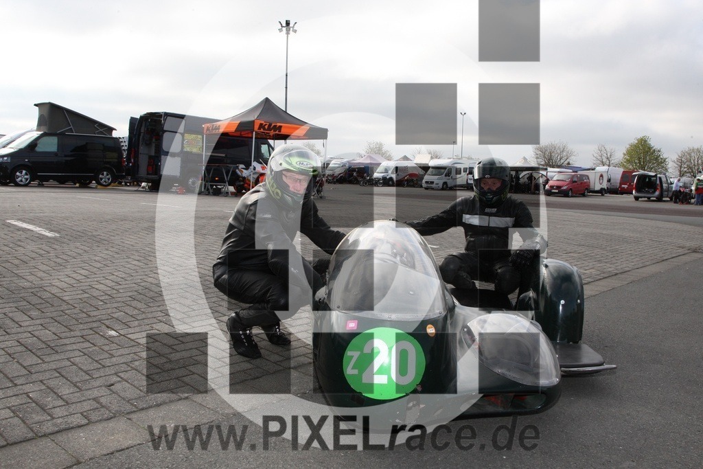 0z20-20250412_02079 | Schöne Erinnerungen an spannende Momente - das festzuhalten ist unser Job. PIXELrace.de ist seit 2003 auf den Rennstrecken Europas unterwegs um die Action draußen beim Fahren und die wunderbare Stimmung imm Fahrerlager für euch einzufangen.