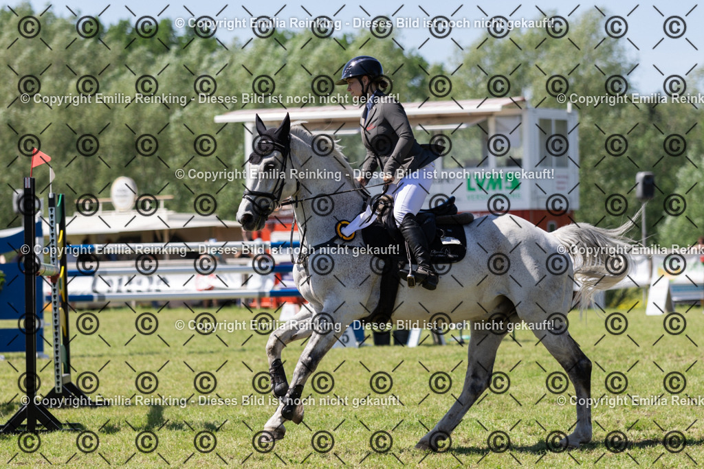 CL5A1314 | Emilia Reinking Fotografie - Realisiert mit Pictrs.com