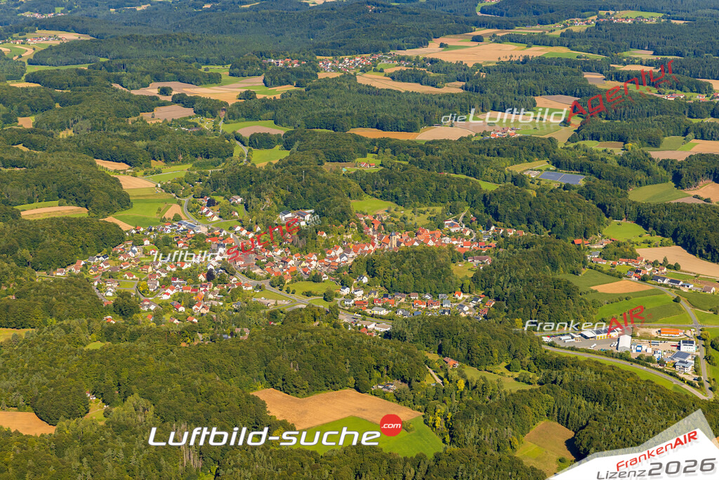 Luftaufnahme von Betzenstein - Die Luftaufnahme wurde 2025 vom UL-Flugzeug heraus erstellt ( keine Drohne ) - Hochauflösende Luftaufnahme - für professionelle Ausdrucke geeignet. Die Geschenkidee !Mit Lizenz und Bildrechte bestellbar