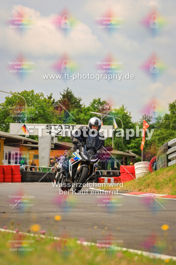 _DSK2538 | Hier findet Ihr Bilder von Touristenfahrten auf der Nürburgring Nordschleife oder von anderen Veranstaltungen die ich besucht habe. Viel Spass beim Durch Schauen 