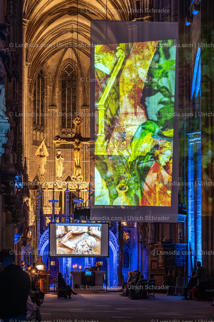 _ulrichschrader.com-251 - Nacht der Kirchen in Halberstadt | Stockfoto und Bilderpool mit Bildmaterial aus Deutschland, dem Harz, Halberstadt, Quedlinburg, Wernigerode und weltweit. Qualitativ hochwertige und professionelle Fotos anschauen und kaufen. - Realisiert mit Pictrs.com