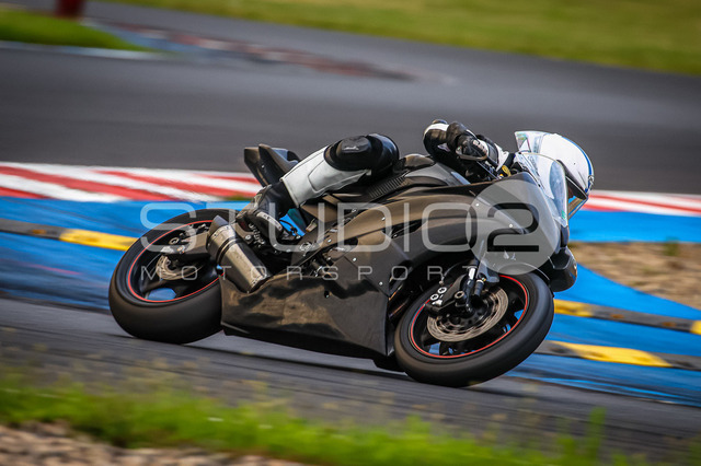 0300-250804AM-022_300 | Deine Full-Service-Agentur für ✔️Videoproduktionen und ✔️Motorsportfotografie Jetzt Angebot anfragen!