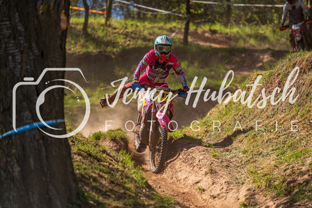 JHF.ECHT.4h.Samstag1645 | jennyhubatsch-endurofotografie