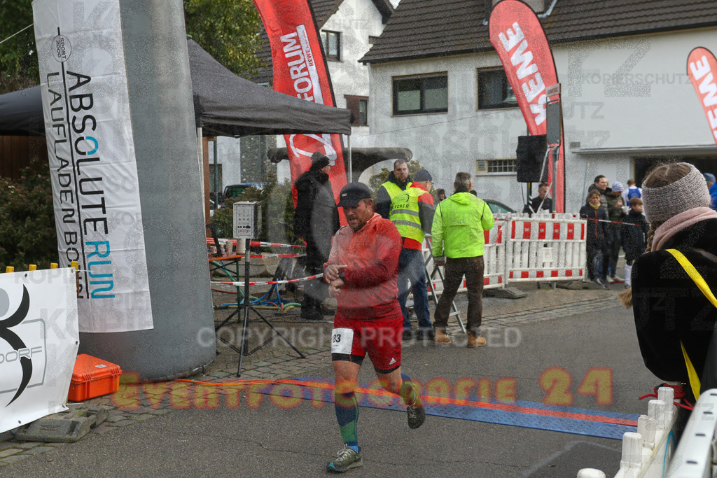 221127_1220_EV9_3635 | Sportfotografie im Rhein-Sieg Kreis, Köln, Bonn, NRW, Rheinland Pfalz, Hessen, etc. Unser Tätigkeitsfeld umfasst den Laufsport vom Volkslauf über den Marathon, Duathlon, Triathon bis zum Ultralauf wie Kölnpfad Ultra oder Schindertrail.