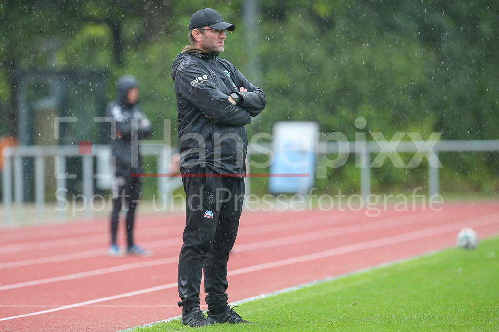 Fussball, Testspiel Frauen, SV Henstedt-Ulzburg - SV Werder Bremen | v.li.: Thomas Horsch (Trainer, Cheftrainer, SV Werder Bremen)
