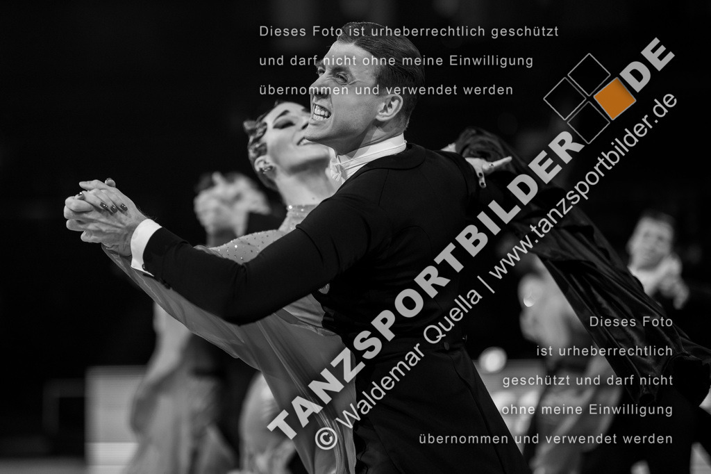 20251206-00345 | Hier finden Sie Tanz Bilder vom Latein und Standard Formationen tanzen. Sportbilder vom Tanzsport. Schöne Fotos und von Weltmeisterschaft, Europameisterschaft, Bundesliga, Regionalliga, Oberliga und Landesliga sowie von GOC Stuttgart, DanceComp, WM Bremen