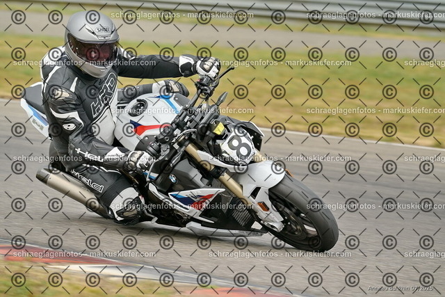25bt05-0389 | markuskiefer.com - Realisiert mit Pictrs.com