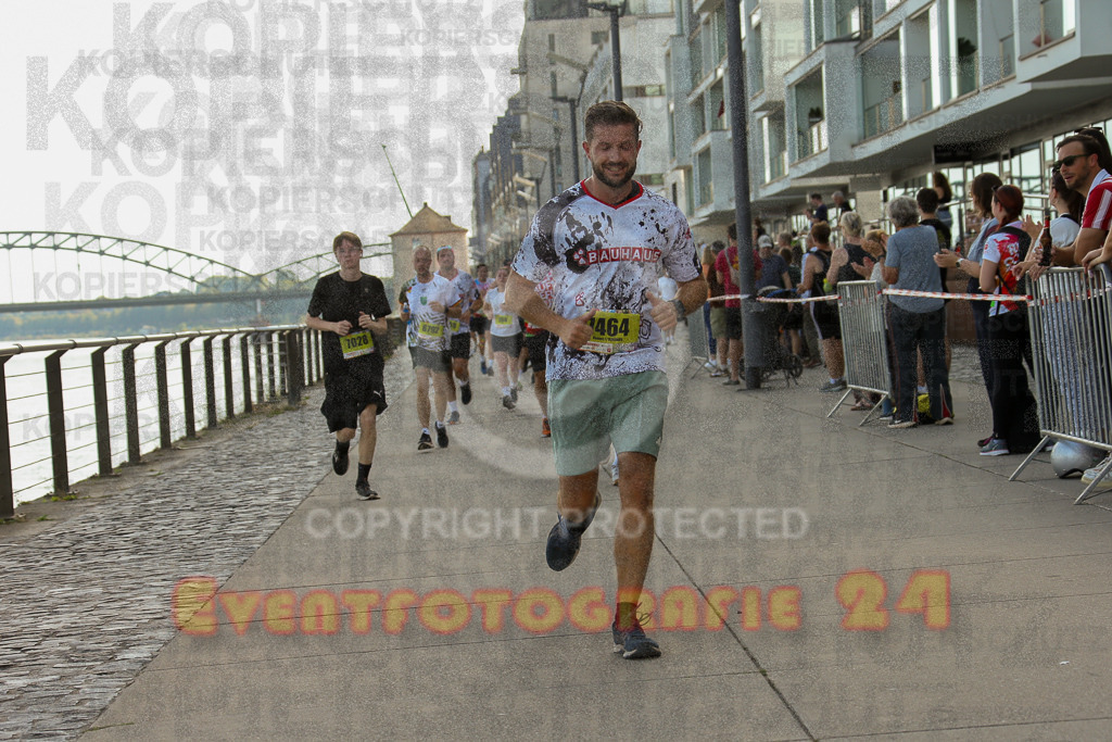 250920_1449_EX1_7701 | Sportfotografie im Rhein-Sieg Kreis, Köln, Bonn, NRW, Rheinland Pfalz, Hessen, etc. Unser Tätigkeitsfeld umfasst den Laufsport vom Volkslauf über den Marathon, Duathlon, Triathon bis zum Ultralauf wie Kölnpfad Ultra oder Schindertrail.