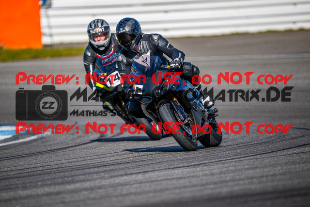 MaZZes_FotoMatrix_230311_5101 | Fotograf Mathias Schmid
Sportfotograf,
Eventfotograf,
Hochzeitsfotograf,
Portraitfotograf