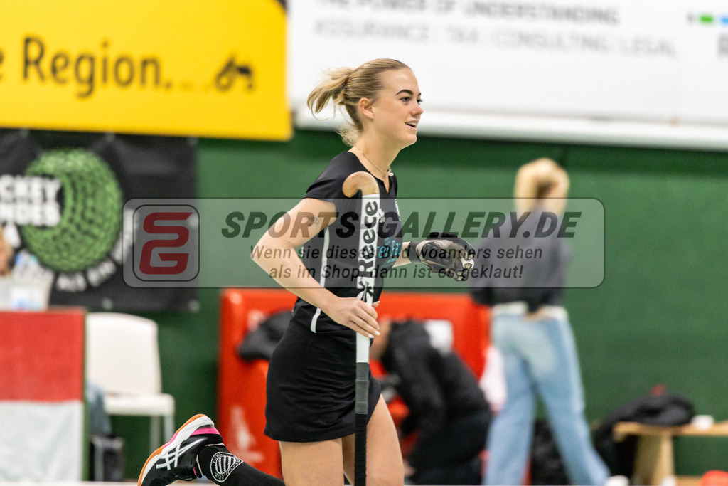 SFE_20250112_0004 | Köln, Deutschland, 12.01.2025:  ßHockey 1. Bundesliga Damen Rot-Weiss Köln - Schwarz-Weiß Köln im KTHC Stadion Rot-Weiss Köln Tennis and Hockey Club am 12.01.2025 in Köln, Deutschland. (Foto von Stephan Fehrmann)Köln, Germany, 12.01.2025: ßHockey 1. Bundesliga Damen Rot-Weiss Köln - Schwarz-Weiß Köln in KTHC Stadion Rot-Weiss Köln Tennis and Hockey Club at 12.01.2025 in Köln, Deutschland. (Foto from Stephan Fehrmann)