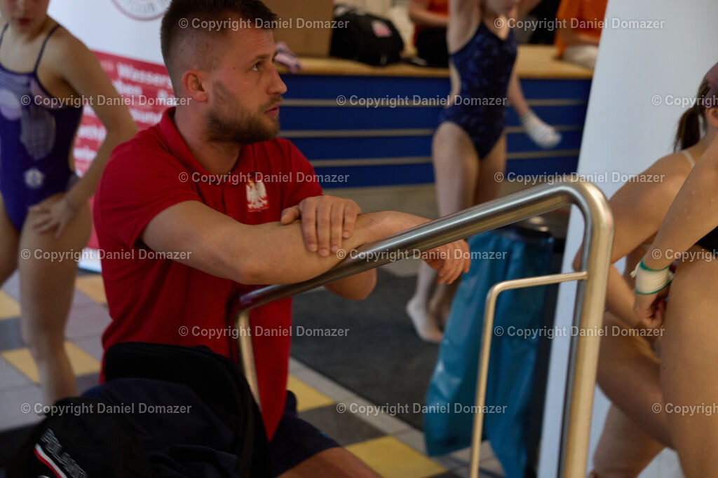 International Youth Diving Meet 2026 | Day 1 of 5 | International Youth Diving Meet 2026| Day 1 of 5 | 22.04.2026 | Youth diving competition featuring 1m and 3m springboard and platform at the Schwimmsportkomplex Freiberger Platz in Dresden.@ Domazer Photography - Realisiert mit Pictrs.com