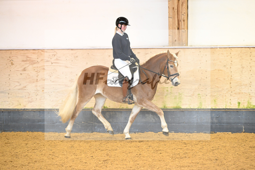 Kat-Nr. 3 Wayana_Reiter_6222153 | hf-fotografie - Realisiert mit Pictrs.com
