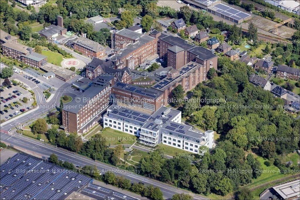 Luftbilder Moers 439A3189_prot | Luftbildfotografie und Luftbildfotograf Hermann Klöpper - Realized with Pictrs.com