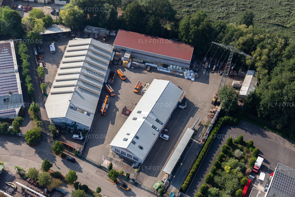 Luftbild: Dachdeckerei, Gerüstbau und Bauspenglerei Mindum, im Gewerbgegebiet Horst in Kandel im Bundesland Rheinland-Pfalz in Deutschland. Foto: IMG_117310.jpg vom 25.08.2019 durch Werner Riehm/FLY-FOTO.de