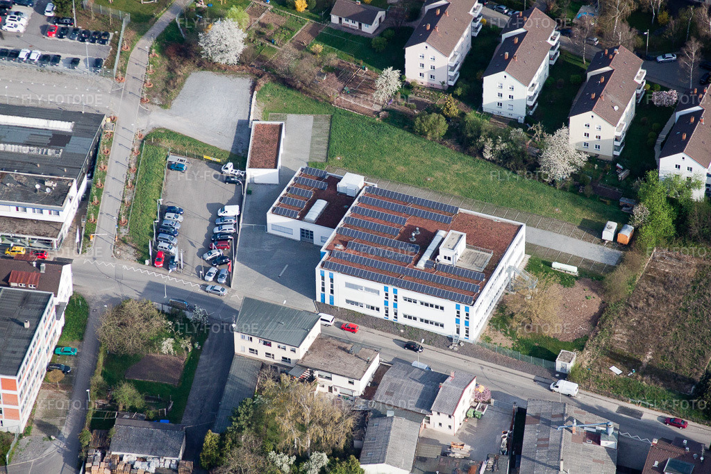Luftbild: Langro Chemie, Porschestraße 12 im Ortsteil Zuffenhausen in Stuttgart im Bundesland Baden-Württemberg in Deutschland. Foto: IMG_39261.jpg vom 03.04.2011 durch Werner Riehm/FLY-FOTO.de