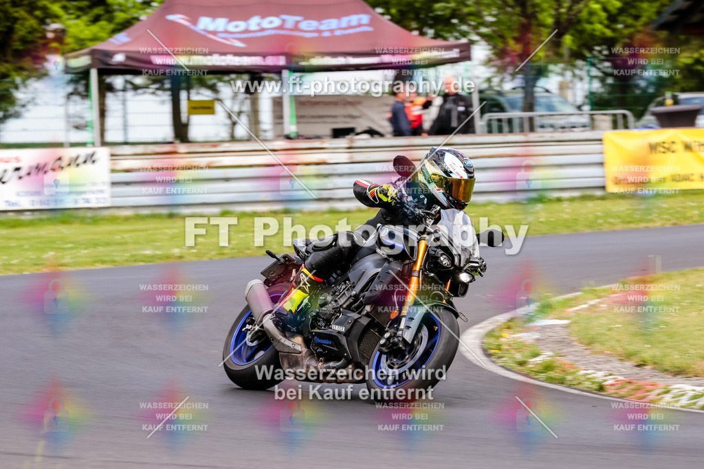 MotoTeamVBK-20790 | Hier findet Ihr Bilder von Touristenfahrten auf der Nürburgring Nordschleife oder von anderen Veranstaltungen die ich besucht habe. Viel Spass beim Durch Schauen 