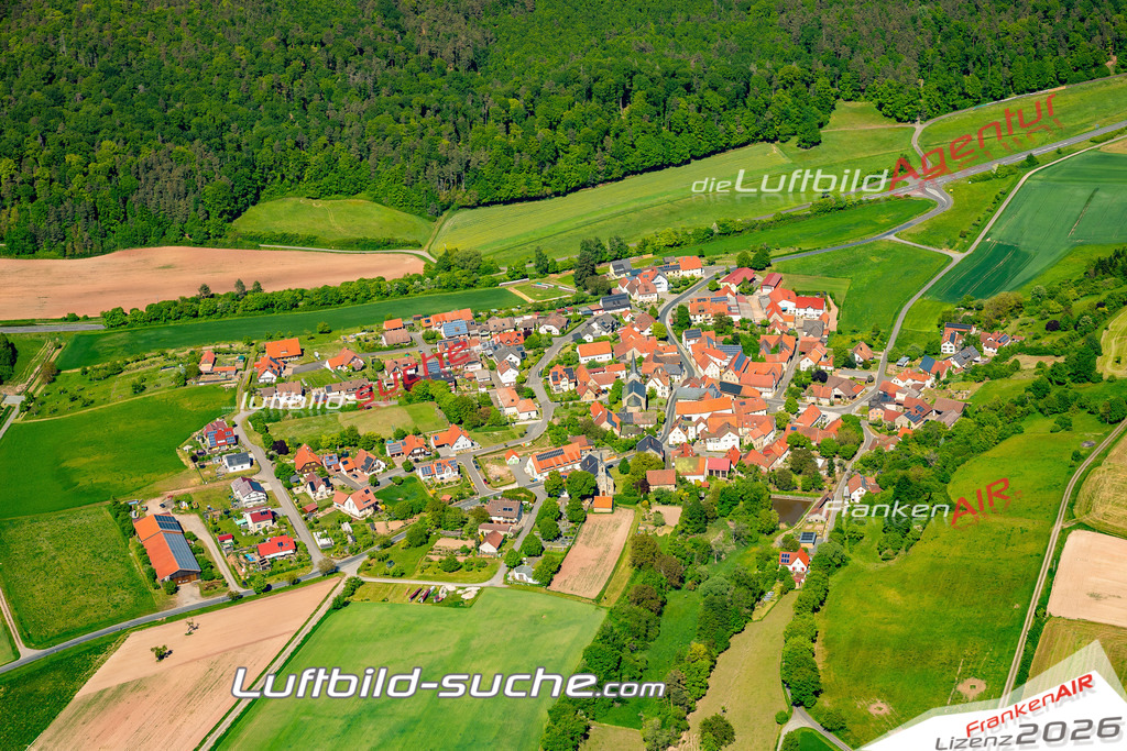 Schrägluftbild  Jesserndorf  Ebern - Das Luftbild wurde 2025 vom UL-Flugzeug heraus erstellt ( keine Drohne ) - Hochauflösende Luftaufnahme -Nicht vergleichbar mit Google Maps oder Satelittenbilder- Die Geschenkidee !Mit Lizenz und Bildrechte bestellbar