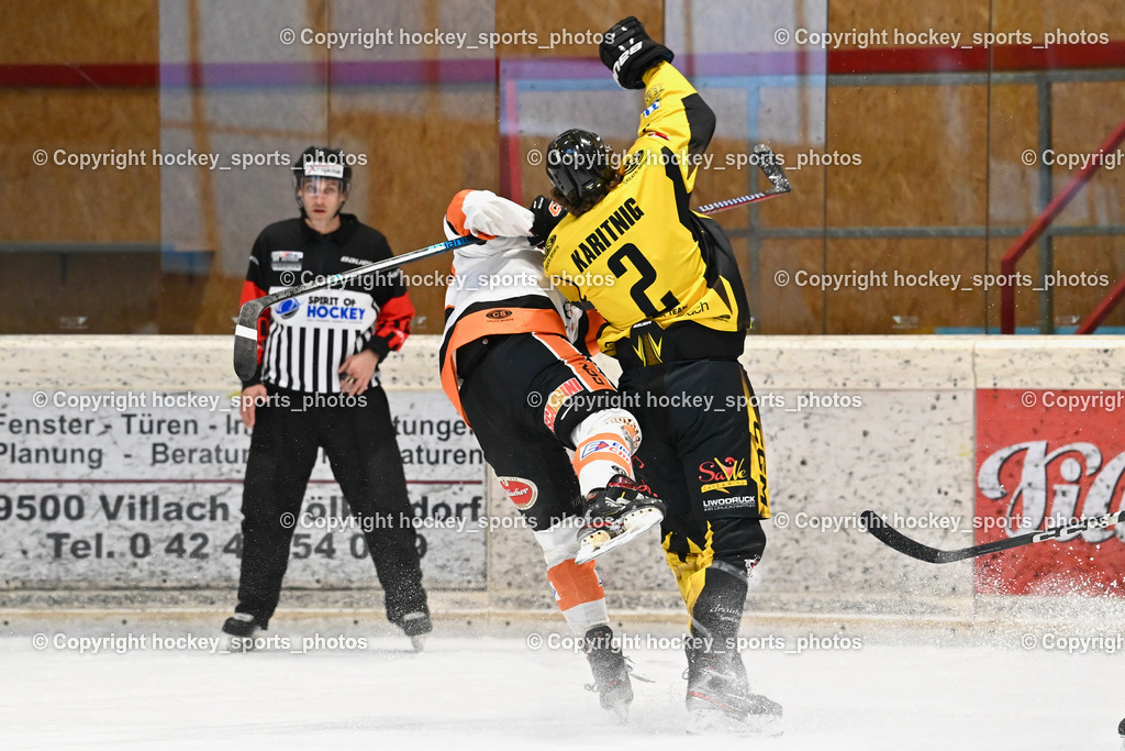 EC Hornets Spittal vs. USC Piraten Velden 18.2.2024 | DREIER Alexander Referee, #3 Fertschai Matthias USC Velden, #2 Karitnig Gert EC Hornets Spittal, EC Hornets Spittal vs. USC Piraten Velden 18.2.2024, EC Hornets Spittal vs. USC Piraten Velden 18.2.2024 am 18.02.2024 in Spittal an der Drau (Eissportzentrum Spittal), Austria, (Photo by Bernd Stefan)