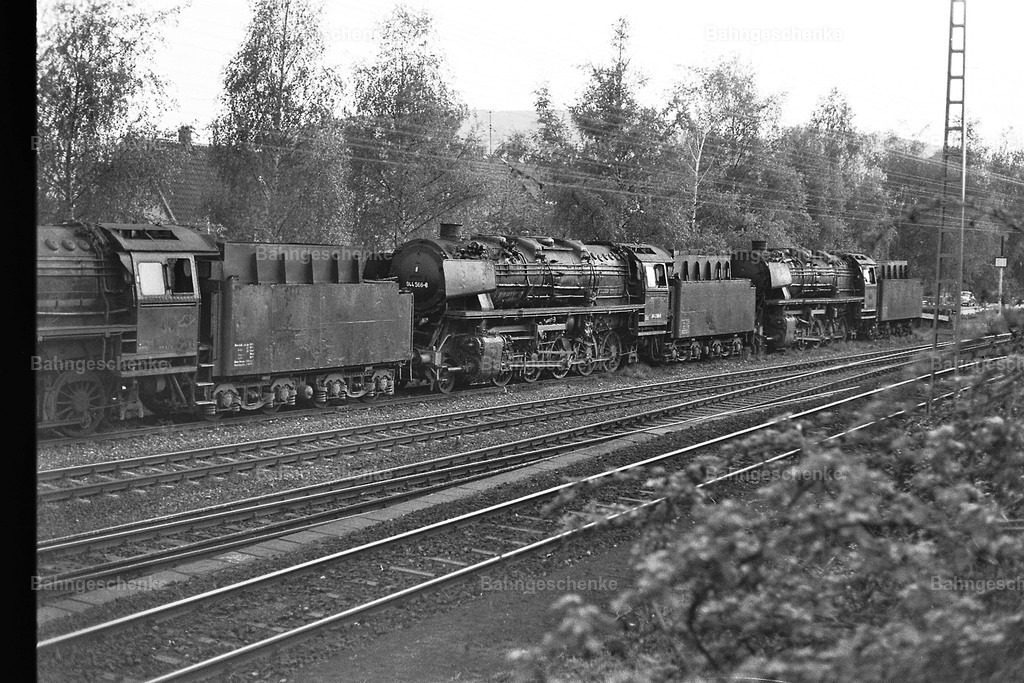 014_INDEX | Stöbern Sie durch einzigartige Aufnahmen und finden die perfekte Aufnahme für jeden Eisenbahnentheusiast! Stellen Sie sich aus einer Reihe von Möglichkeiten wie der Druck auf Leinwände, Fotoposter, Kalender oder Magnetfotos Ihr Geschenk zusammen - Realisiert mit Pictrs.com