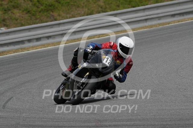 2024_05_05_PBK_34143 | Sportfotografie; SlowMotion; Video; Rennstrecke; Hafeneger; Speer; Racing; RSE; BMW; CBO; Trackday; Motorsportarena; Hockenheimring; Brno; Most; Barcelona; Valencia