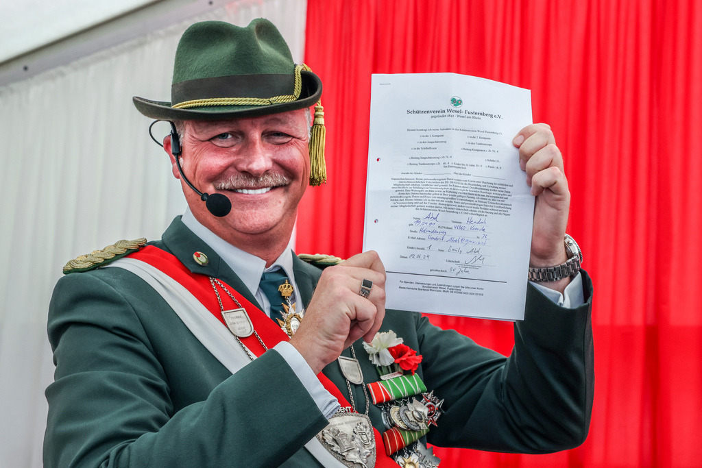 top-top.de 240602-018 | Foto, Video, Fotografie, Videografie, Fotobox, DJ, Discjockey, Musik, Musikbox, Veranstaltung, Photobooth, Amazon, Ebay, Buchtipp, Bestseller, Autor, Verlag, Buch, Wesel, Hamminkeln, NRW, Dinslaken, Rees, Drohne, Hochzeit, Party, Fotobox, Wesel, Fotograf