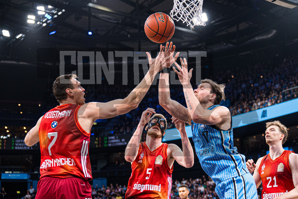 Basketball I Herren I Bundesliga I Saison 2025-2026 I 22. Spieltag I Veolia Towers Hamburg - FC Bayern Basketball | CONTRAST ZERØ MEDIA - Realisiert mit Pictrs.com