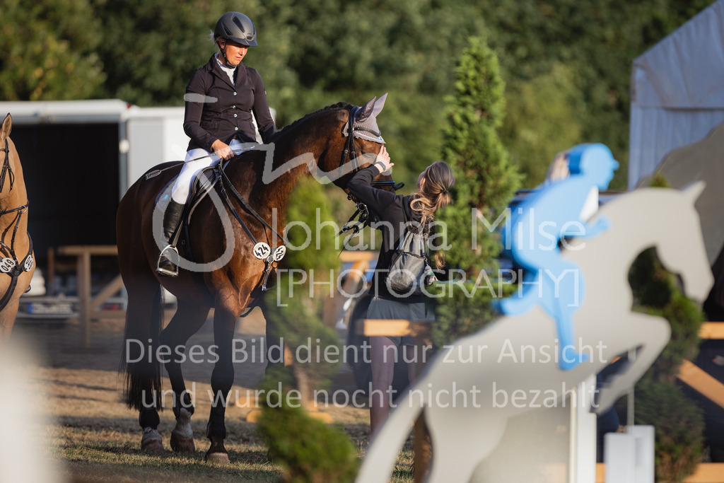 220714_LC_A2-Spr-970 | Deine schönsten Turniermomente als professionelle Fotos! Entdecke hochwertige Pferdesport-Fotografie im Online-Shop. Jetzt Fotos finden & bestellen!