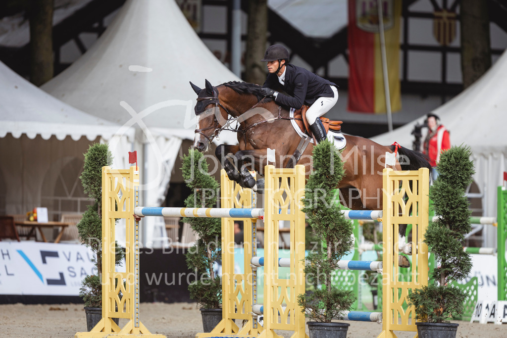 240915_OWLCh_MT-428 | Deine schönsten Turniermomente als professionelle Fotos! Entdecke hochwertige Pferdesport-Fotografie im Online-Shop. Jetzt Fotos finden & bestellen!