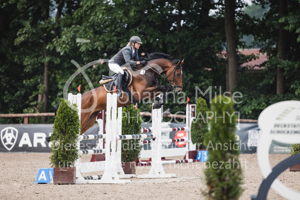 250610_Mühlen_SprPf-A2-217 | Deine schönsten Turniermomente als professionelle Fotos! Entdecke hochwertige Pferdesport-Fotografie im Online-Shop. Jetzt Fotos finden & bestellen!