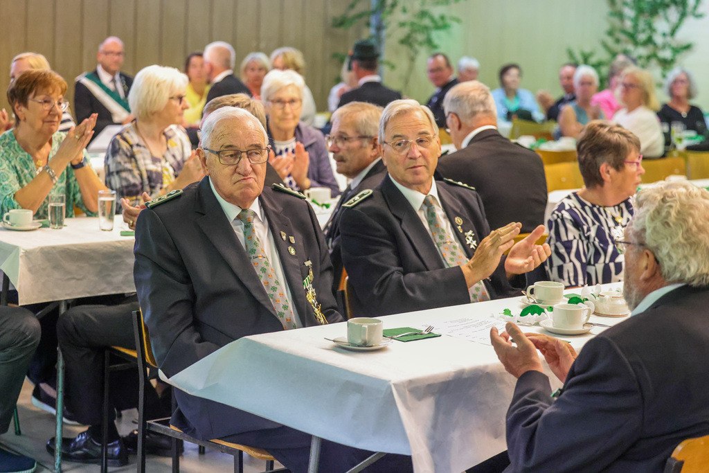 top-top.de-250627-013 | Foto, Video, Fotografie, Videografie, Fotobox, DJ, Discjockey, Musik, Musikbox, Veranstaltung, Photobooth, Amazon, Ebay, Buchtipp, Bestseller, Autor, Verlag, Buch, Wesel, Hamminkeln, NRW, Dinslaken, Rees, Drohne, Hochzeit, Party, Fotobox, Wesel, Fotograf