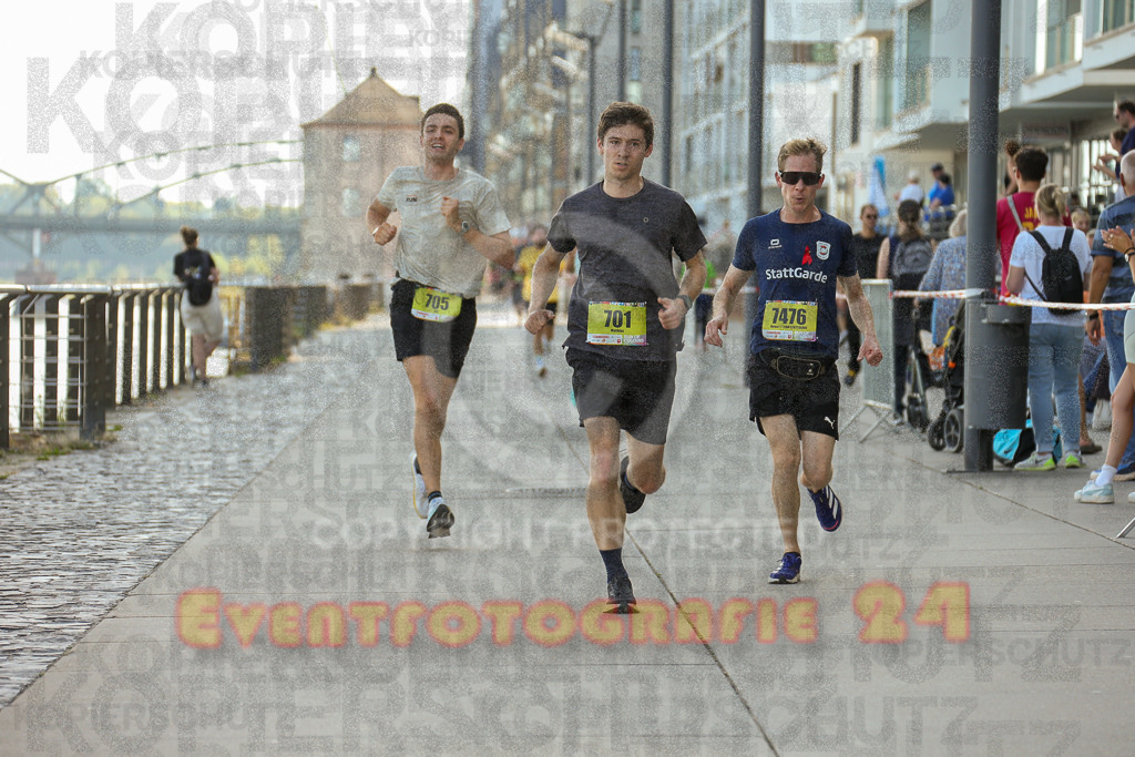 250920_1445_EX1_7424 | Sportfotografie im Rhein-Sieg Kreis, Köln, Bonn, NRW, Rheinland Pfalz, Hessen, etc. Unser Tätigkeitsfeld umfasst den Laufsport vom Volkslauf über den Marathon, Duathlon, Triathon bis zum Ultralauf wie Kölnpfad Ultra oder Schindertrail.