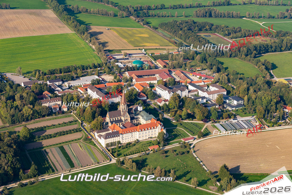 Aktuelles Luftbild von Sankt Ottilien  - Die Luftaufnahme wurde 2020 mittels UL-Flugzeug erstellt ( keine Drohne ) - hochauflösende Kamera-Systeme von  Canon -Beste Qualität - Für grossformatige Ausdrucke geeignet. Die Geschenkidee !